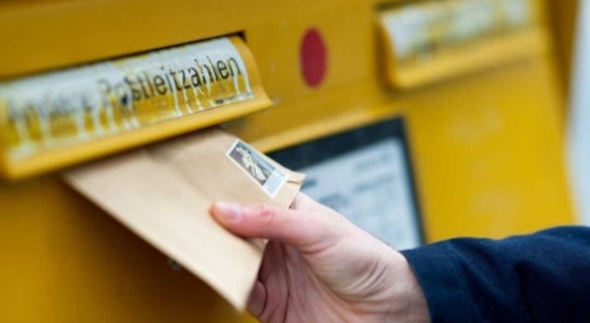 DHL تُعلّق الشحن إلى أميركا... الطرود الصغيرة في مرمى الرسوم الجمركية