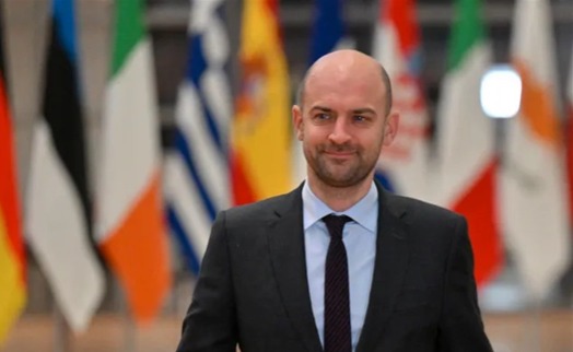 وزارة الخارجية الفرنسية تندد رفض الولايات المتحدة منح تأشيرات دخول لمسؤولين في السلطة الفلسطينية