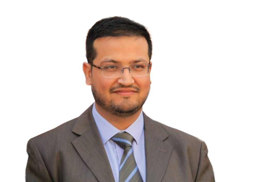 د. قاسم محمد دنش.. منارة علم من الغازية إلى مصافّ الرواد