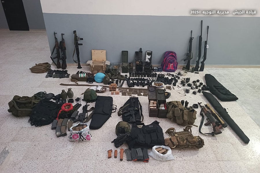 مداهمات في النبطية والصفير… "الجيش" يوقف متورطين بالاتجار بالسلاح والتزوير