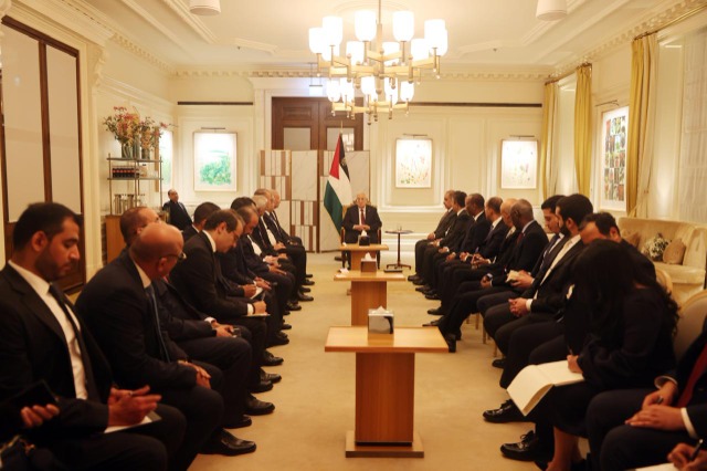 الرئيس عباس يستقبل السفراء العرب المعتمدين لدى المملكة المتحدة