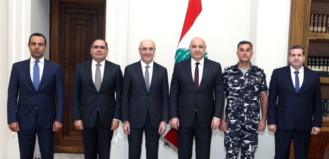 لبنان إلى القمة العربية ثم إلى الجمعية العمومية للأمم المتحدة