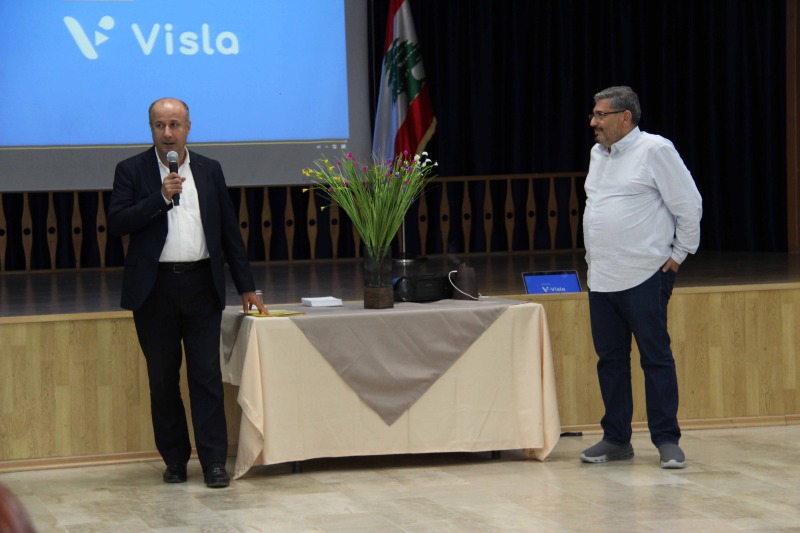 ورشة عمل في ثانوية السفير عن  "طرائق التدريس والوسائل الرقمية"  د.أنور كوثراني: مكمّلة لها وليست بديلاً عنها !