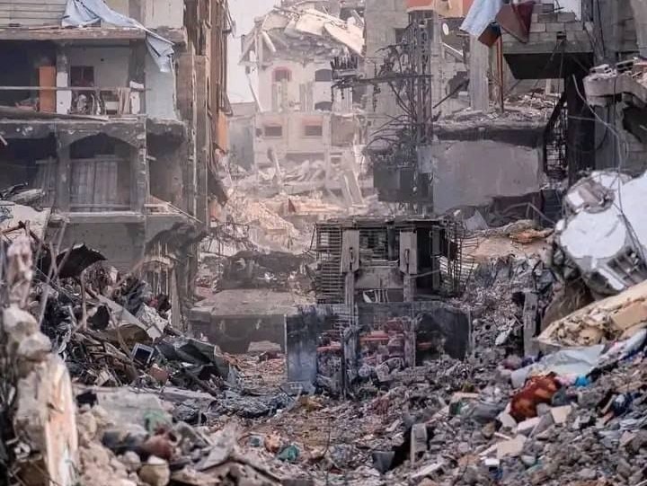 30 شهيدا برصاص وقصف الاحتلال مناطق متفرقة من قطاع غزة