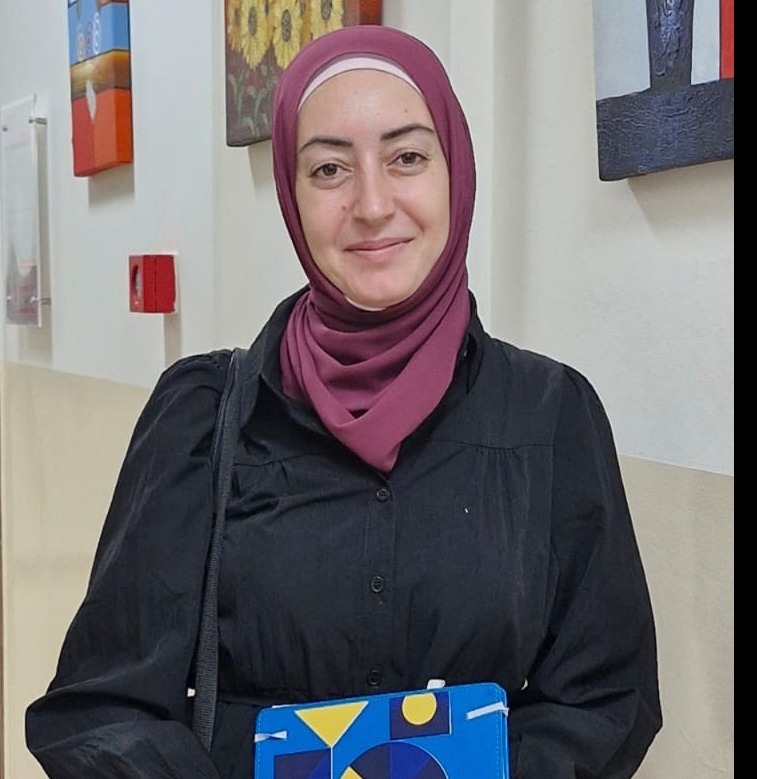 ابتكار لبناني في التعليم إلى العالمية: مشروع "MIRA" للطالبة آمنة علوش من جامعة USEK وثانوية السفير يتأهل لجائزة GESS الدولية