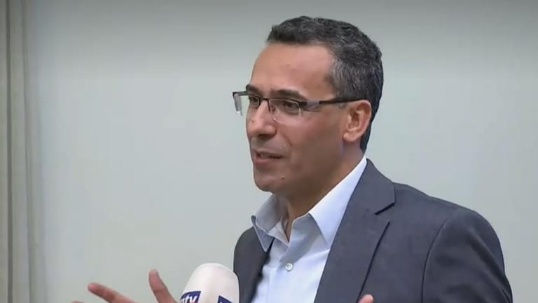 الوزير هاني عن قضية مياه تنورين: ما قمت به تدبير روتيني