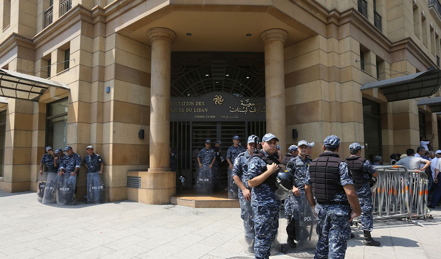 ما تداعيات قرار "المركزي السوري" على المصارف اللبنانية؟