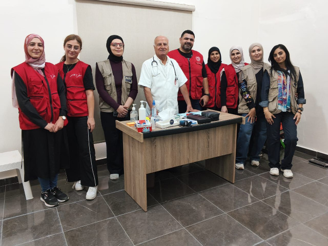 جمعية "رحيم" والصليب الأحمر اللبناني ينظّمان يومًا صحيًا في صيدا