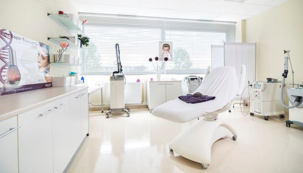 إقفال مراكز تجميل غير مرخّصة في العباسية