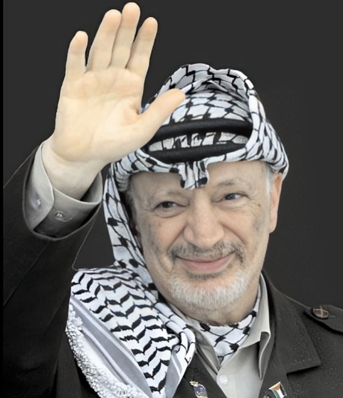 اليوم.. ذكرى مرور 21 عاما على استشهاد القائد ياسر عرفات