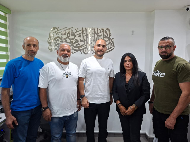 عمر مرجان يستقبل وفدًا من درّاجي لبنان تقديرًا لدعمه نشاط "كرمالك يا صيدا"