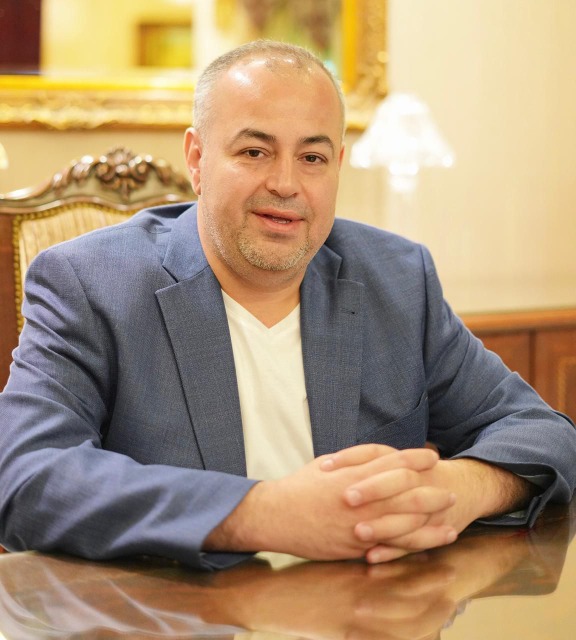 عامر معطي يهنّئ اللبنانيين بعيد الاستقلال ويدعو لتعزيز الثقة بالمؤسسات