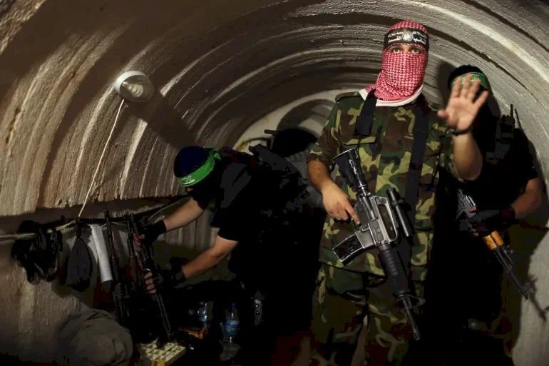 مقترح إسرائيلي للمسلحين في الأنفاق… و"حماس" تردّ!