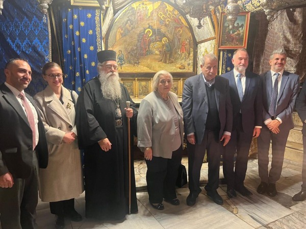 د. خوري يلتقي نائبة وزيرة الخارجية اليونانية والقنصل العام في كنيسة المهد