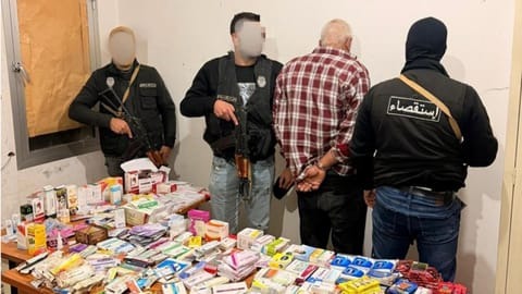 عيادة طبيب… فيها "العجائب"!