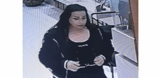 تعميم صورة مطلوبة بجرم السرقة... هل من يعرف عنها شيئاً؟