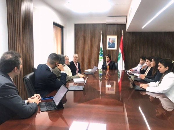 الزين تبحث مع البنك الدولي مشروع الدعم الطارئ للبنان