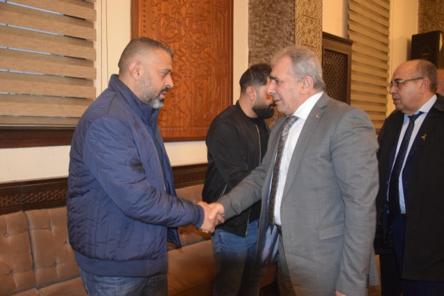 السفير الأسعد يعزي الإعلامي جمال الغربي بوفاة زوج شقيقته
