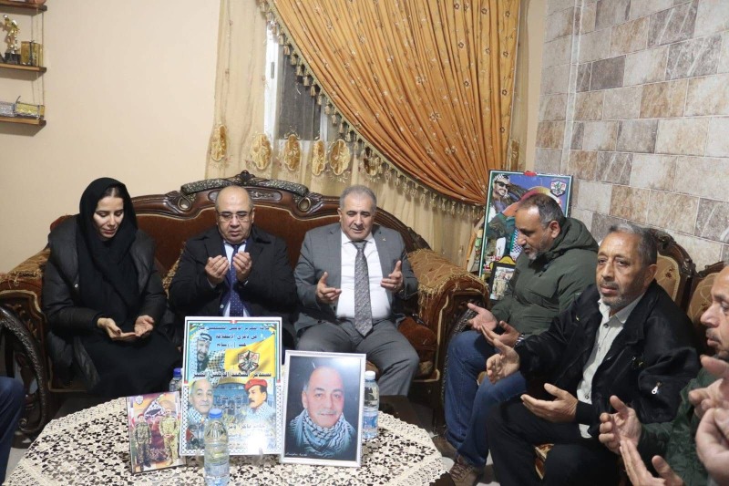السفير الأسعد يزور عائلة الراحل جلال ابو شهاب في مخيم برج الشمالي