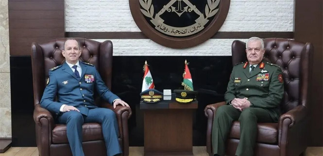 قائد الجيش يستقبل رئيس أركان القوات المسلحة الأردنية