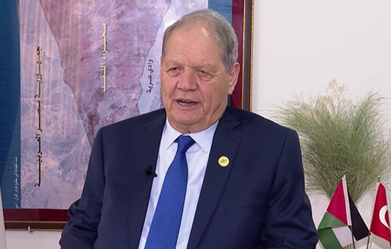 فتوح يُطلع السفير التونسي على التطورات السياسية والميدانية في فلسطين