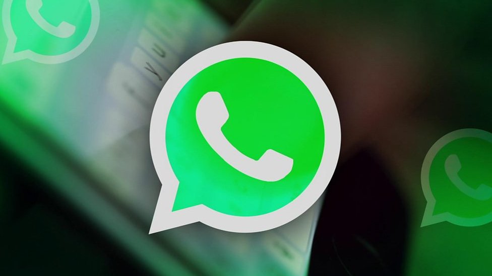 تفكيك عصابة ابتزاز عبر "واتساب".. هل وقعتم ضحية أعمالها؟