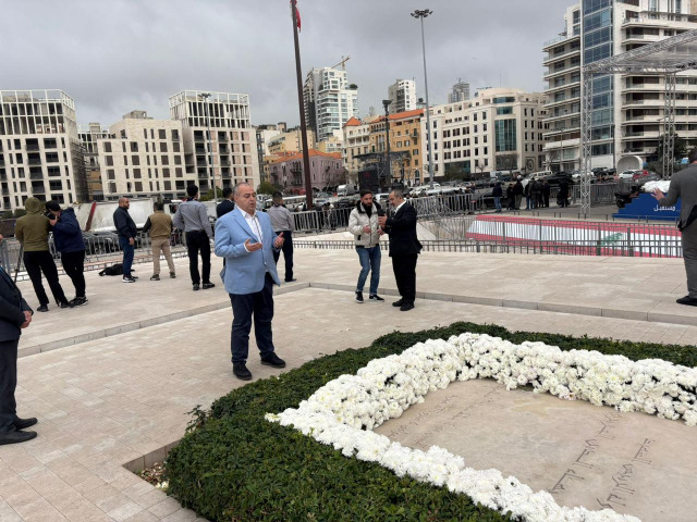 عامر معطي يزور ضريح الشهيد الرئيس رفيق الحريري ويضع إكليلاً من الزهر