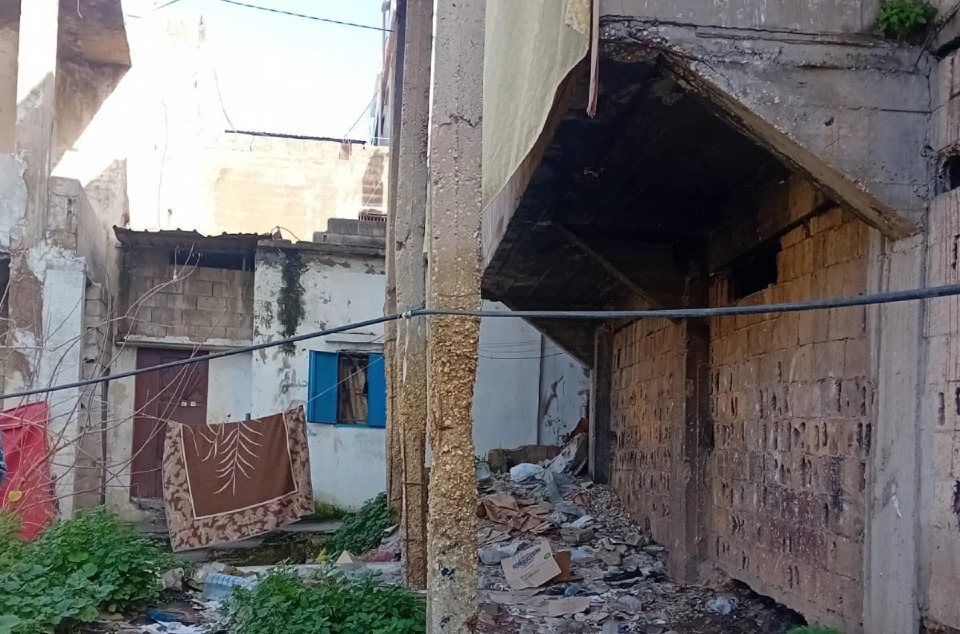 مبنى مهدّد بالسقوط في المنية... ومناشدة للدولة
