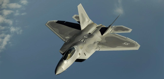هبوط 12 مقاتلة أميركية F-22 في الأراضي الفلسطينية المحتلة...