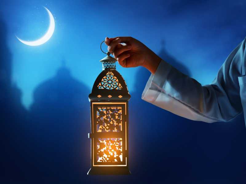 مكتب فضل الله يُعلن أوّل أيام عيد الفطر