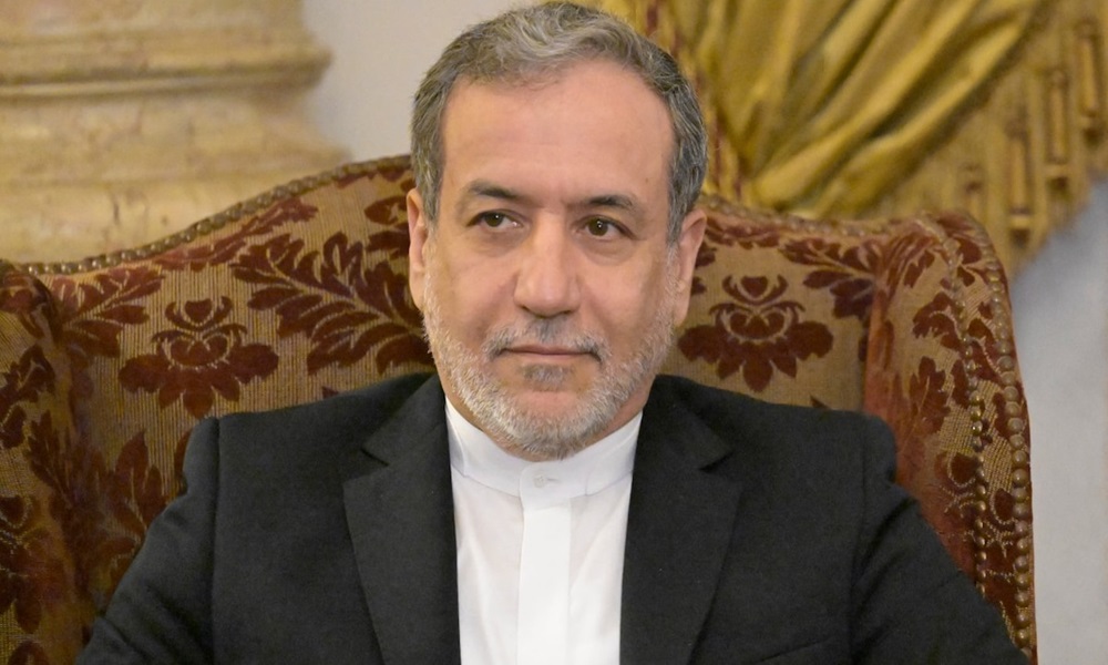 عراقجي: مضيق "هرمز" مغلق فقط أمام الأعداء.. ولم نطلب وقفاً للنار