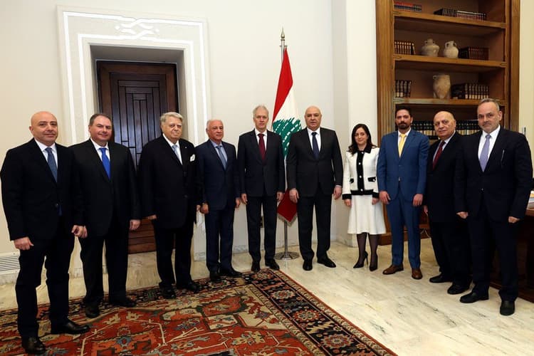 الرئيس عون يلنقي بالسفراء الأجانب… دعم دولي للمبادرة اللبنانية لوقف التصعيد