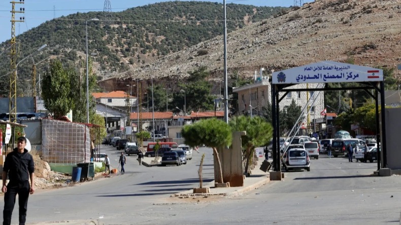 شريان حدودي بين لبنان وسوريا.. تعرّفوا إلى أهمية معبر المصنع