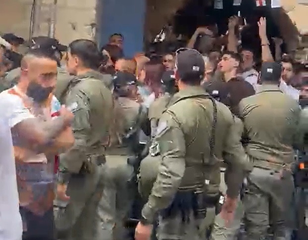 د. خوري: ندين اعتداءات الاحتلال على المصلّين المسيحيين والمحتفلين بالنور المقدس في القدس