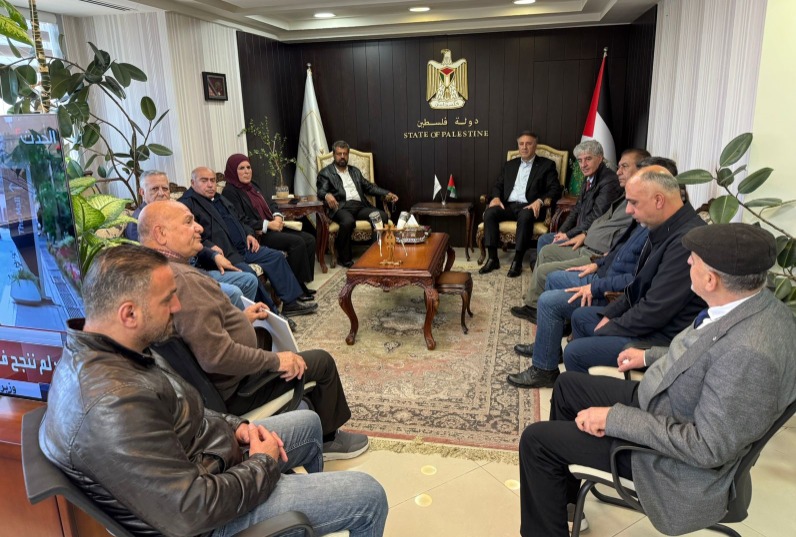 الوزير عساف يبحث مع مؤسسات الأسرى والقوى الوطنية الفلسطينية ترتيبات التغطية الإعلامية ليوم الأسير الفلسطيني