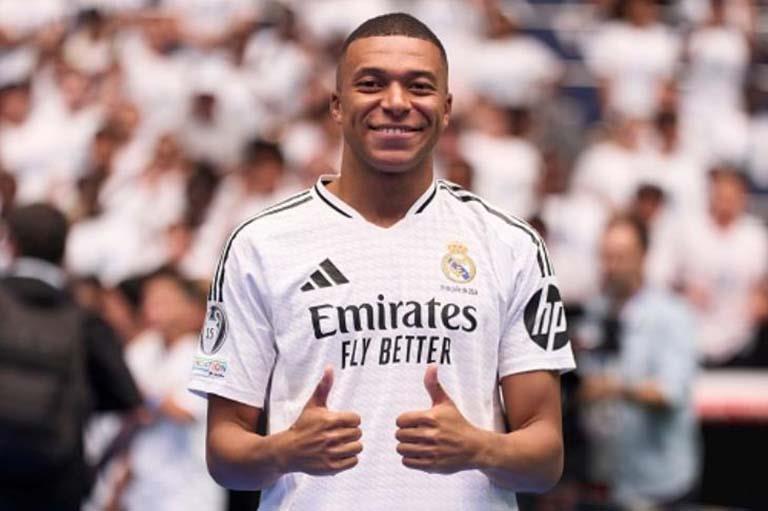 مبابي يضغط لعودة زيدان إلى تدريب ريال مدريد