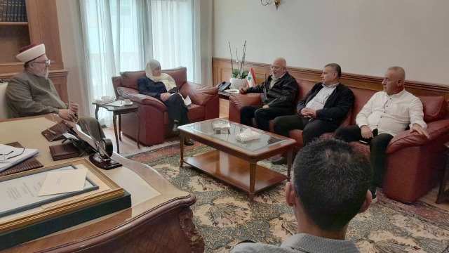 بهية الحريري تتابع أوضاع قرى صور الحدودية ونازحيها مع وفد من رؤساء بلدياتها