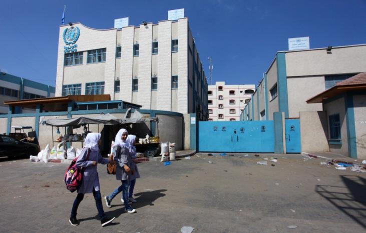 بسبب الأزمة المالية: "الأونروا" تقلّص دوام مدارسها في الضفة الغربية إلى أربعة أيام أسبوعيًا