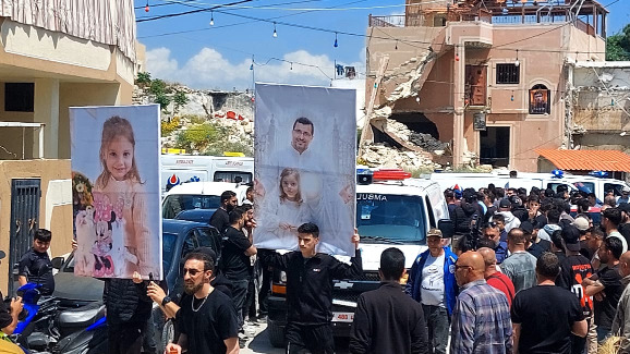 طيردبا تودع شهيداتها بموكب مهيب