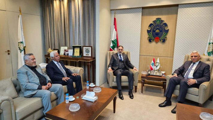 اللواء شقير يستقبل وفداً من العشائر العربية في خلدة