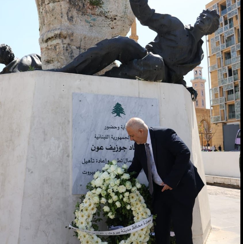 بيروت تُحيي عيد الشهداء.. المحافظ عبود ومجلس بلدية بيروت يضعون أكاليل الورد على نصب الشهداء
