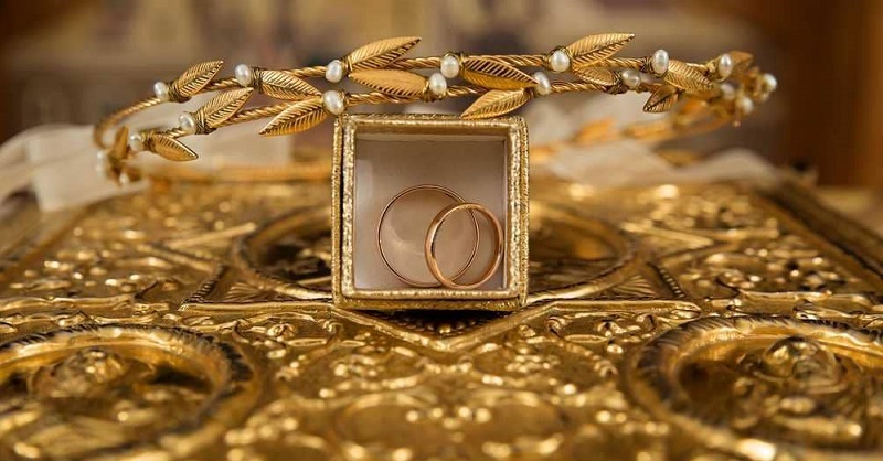 ارتفاع الذهب مدعوماً بتراجع الدولار