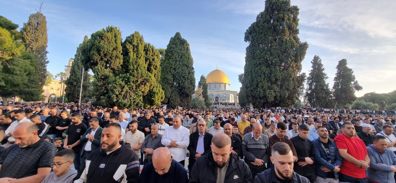 140 ألف مصلٍ يؤدون صلاة عيد الأضحى في المسجد الأقصى رغم تضييقات الاحتلال