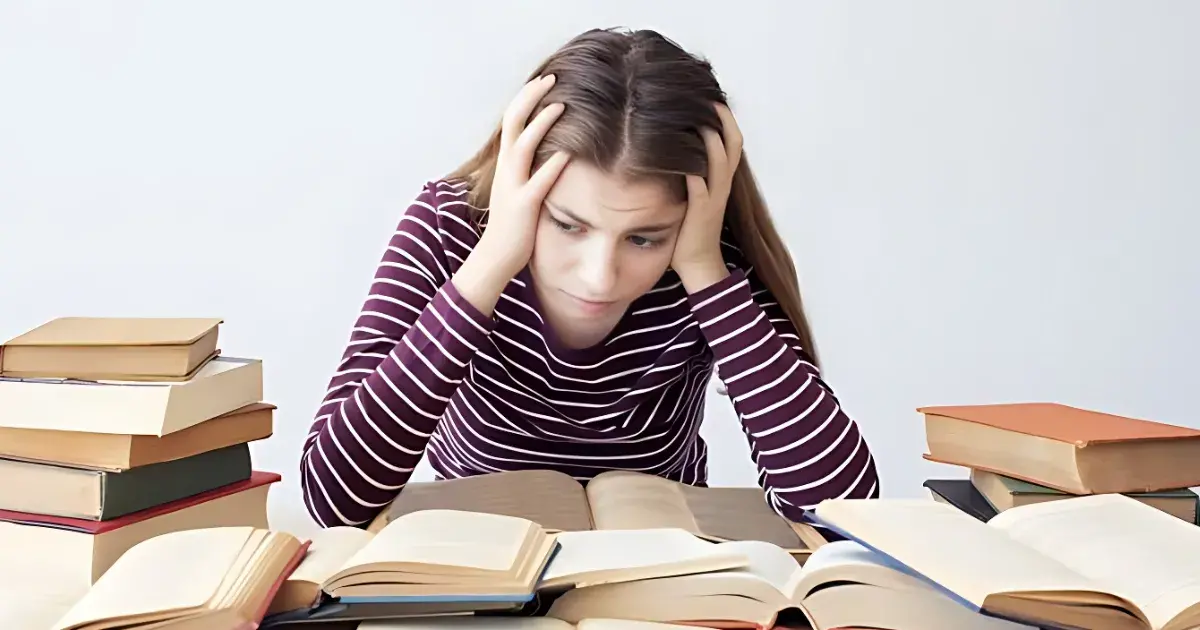 قلق الطلاب في ذروته.. الامتحانات الرسمية أمام مفترق طرق: "إعادة نظر" أو "إلغاء مرتقب"
