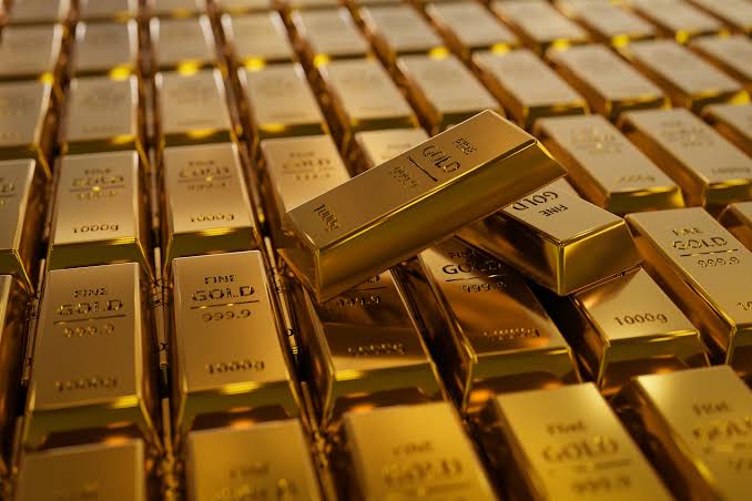 الذهب يحافظ على مكاسبه وسط ترقب فتح مضيق هرمز هذا الأسبوع