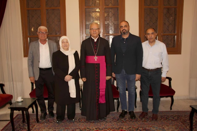 بهية الحريري تستكمل جولتها على فاعليات صيدا الروحية  بلقاء مع المطران مارون العمار