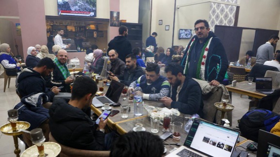 سرقة الكابلات تقطع الاتصالات في دمشق