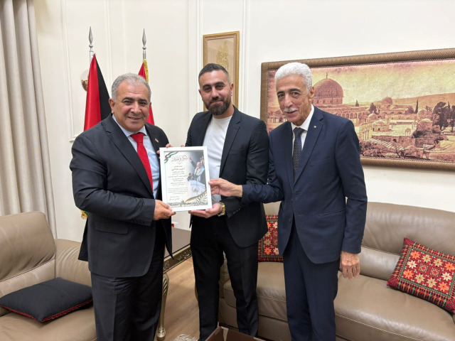 السفير الأسعد يستقبل الإعلامي أديب عناني