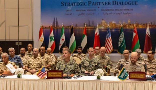للمرة الأولى.. لبنان وسوريا يشاركان في مؤتمر دفاعي إقليمي بقيادة أميركية