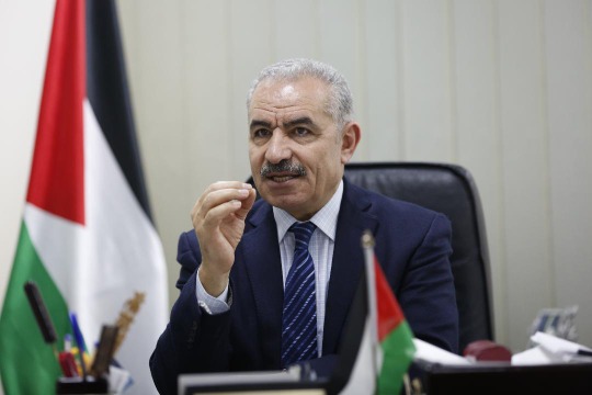 اشتية: حياة الفلسطينيين ليست خسائر جانبية وكرامتهم ليست قضية تفاوضية